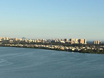 Cobertura Mobiliada com Vista Lagoa no Saint Michel � 281m�